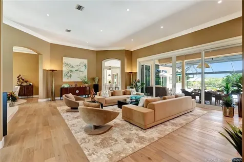 7701 SE Manhasset Place Hobe Sound FL 33455