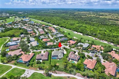 7701 SE Manhasset Place Hobe Sound FL 33455
