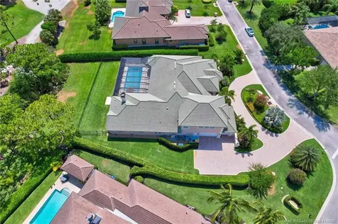 7701 SE Manhasset Place Hobe Sound FL 33455