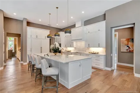 7701 SE Manhasset Place Hobe Sound FL 33455