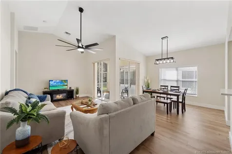 303 NW Treeline Trace Port St Lucie FL 34986