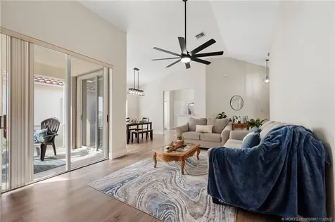 303 NW Treeline Trace Port St Lucie FL 34986