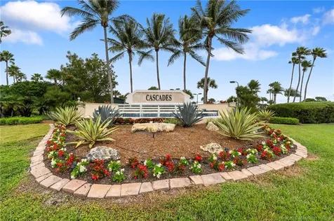 303 NW Treeline Trace Port St Lucie FL 34986