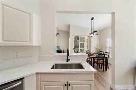 303 NW Treeline Trace Port St Lucie FL 34986