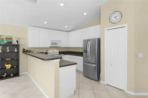 486 NW Sunflower Place Jensen Beach FL 34957