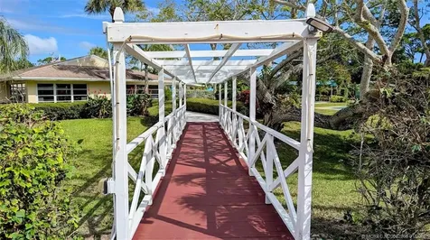 2950 SE Ocean Boulevard Stuart FL 34996