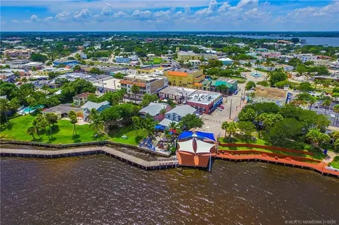 2950 SE Ocean Boulevard Stuart FL 34996