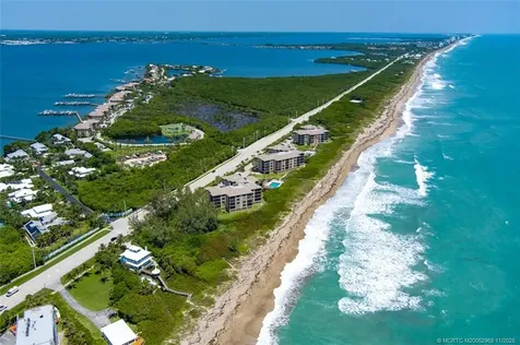 4540 NE Sandpebble Trace Stuart FL 34996