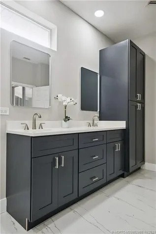 1018 Carolina Circle SW Vero Beach FL 32962