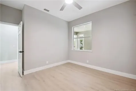 1018 Carolina Circle SW Vero Beach FL 32962