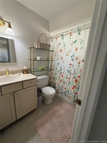 590 NE Lima Vias Jensen Beach FL 34957