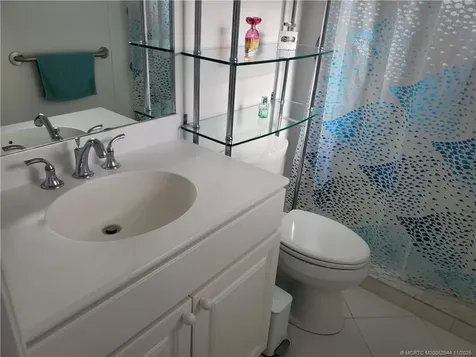 590 NE Lima Vias Jensen Beach FL 34957