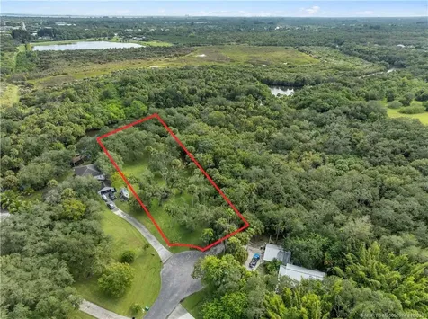 2260 Sweetwater Drive Fort Pierce FL 34981