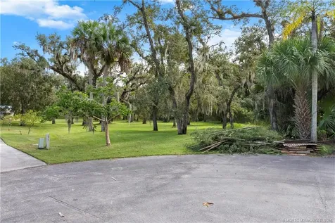 2260 Sweetwater Drive Fort Pierce FL 34981