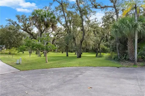 2260 Sweetwater Drive Fort Pierce FL 34981