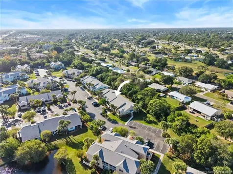 1656 SE Green Acres Circle Port St Lucie FL 34952