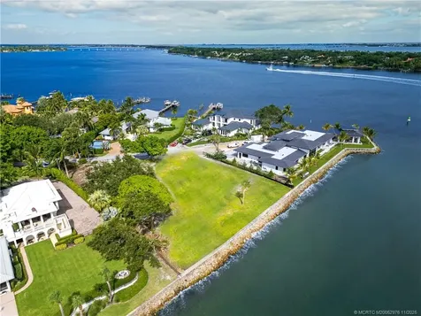 4082 SE Old Saint Lucie Boulevard Stuart FL 34996