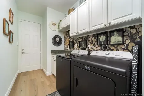 6919 SE Sleepy Hollow Lane Stuart FL 34997