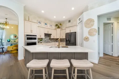 6919 SE Sleepy Hollow Lane Stuart FL 34997