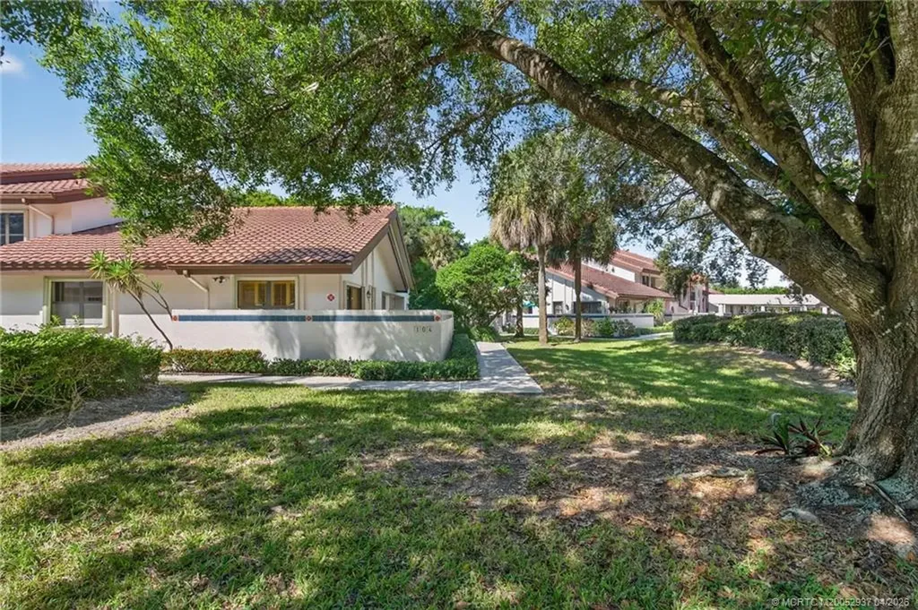 6001 SE Martinique Drive Stuart FL 34997