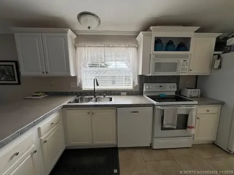 6120 Holly Lane Lantana FL 33462