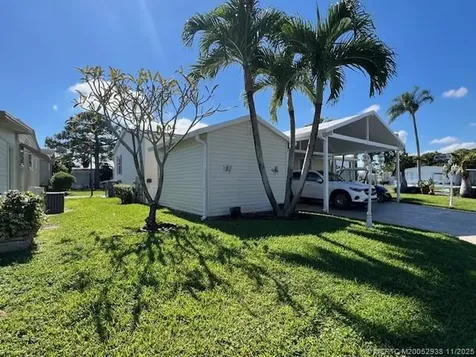 6120 Holly Lane Lantana FL 33462