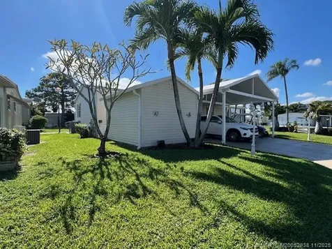 6120 Holly Lane Lantana FL 33462