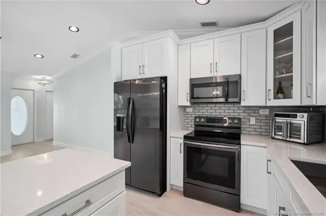 6361 SE Phillips Bend Avenue Stuart FL 34997