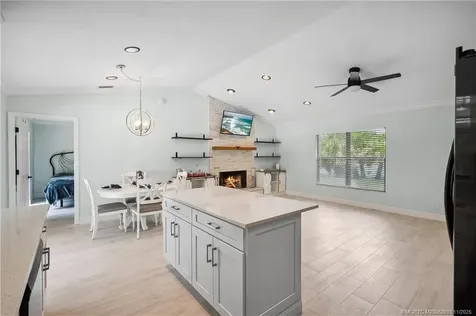 6361 SE Phillips Bend Avenue Stuart FL 34997