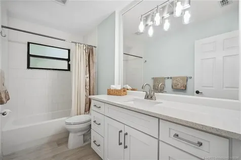 6361 SE Phillips Bend Avenue Stuart FL 34997