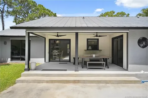 6361 SE Phillips Bend Avenue Stuart FL 34997