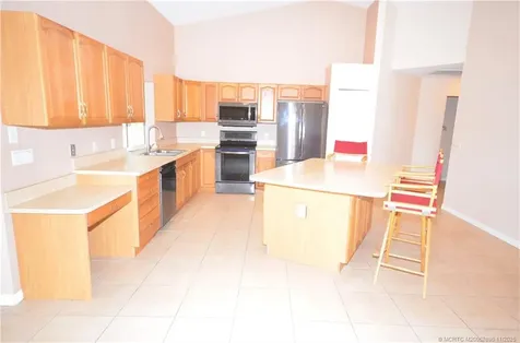 321 SE Cork Road Port St Lucie FL 34984