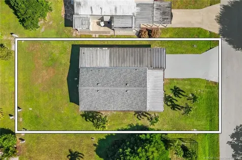 2733 SW Thunderbird Trail Stuart FL 34997