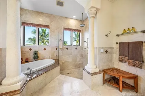 6381 SE Harbor Circle Stuart FL 34996