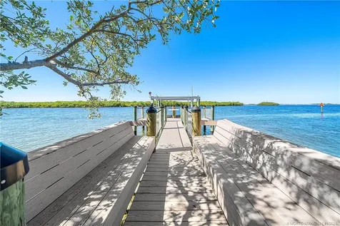 6381 SE Harbor Circle Stuart FL 34996