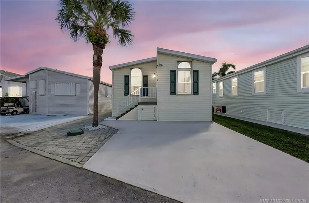 716 Nettles Boulevard Jensen Beach FL 34957