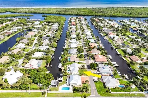 8295 SE Palm Street Hobe Sound FL 33455