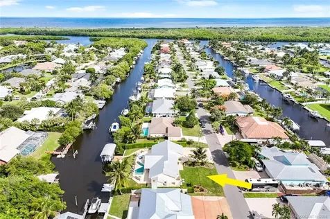 8295 SE Palm Street Hobe Sound FL 33455