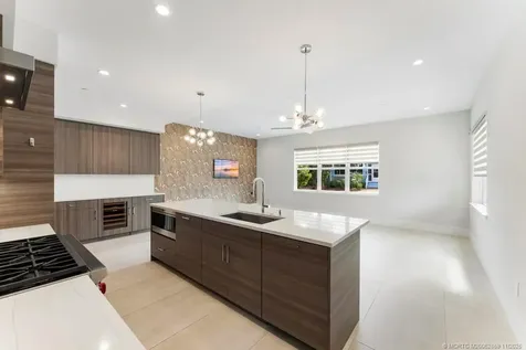 53 SE Seminole Street Stuart FL 34994