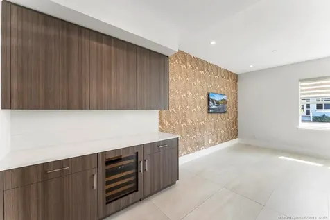 53 SE Seminole Street Stuart FL 34994