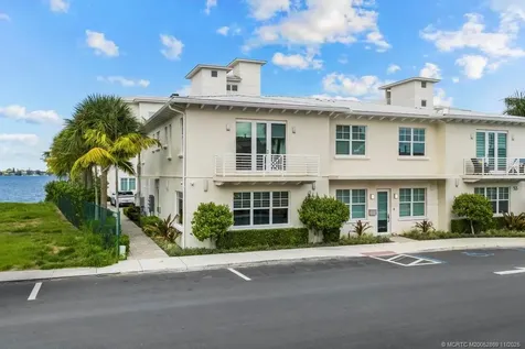 53 SE Seminole Street Stuart FL 34994