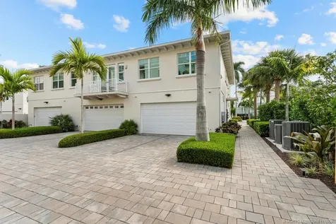 53 SE Seminole Street Stuart FL 34994