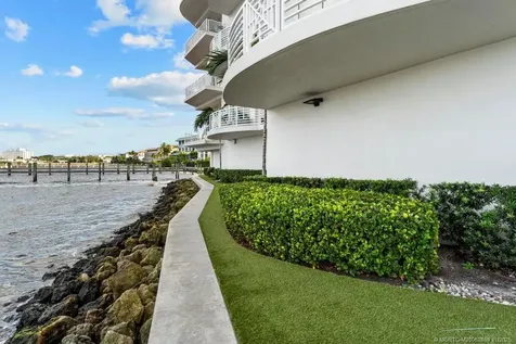 53 SE Seminole Street Stuart FL 34994