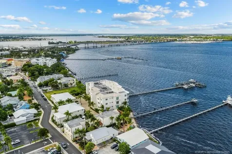 53 SE Seminole Street Stuart FL 34994