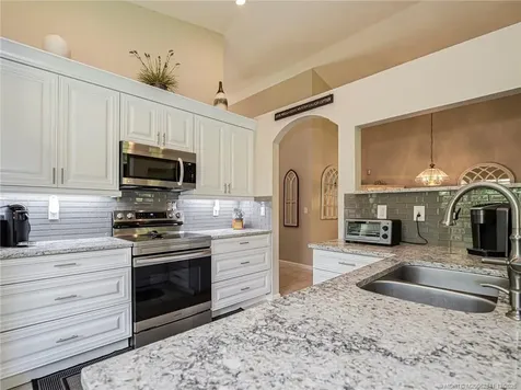 7007 SE Twin Oaks Circle Stuart FL 34997