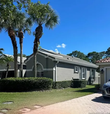 7007 SE Twin Oaks Circle Stuart FL 34997