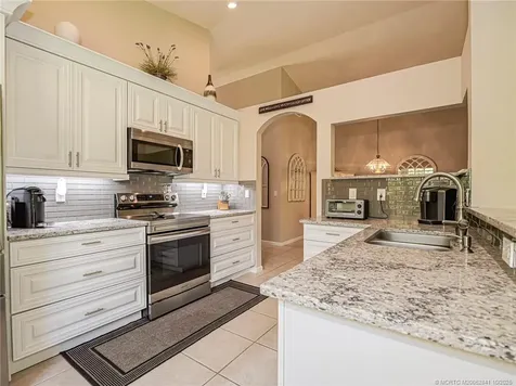 7007 SE Twin Oaks Circle Stuart FL 34997