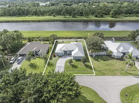 1538 SW Abacus Avenue Port St Lucie FL 34953