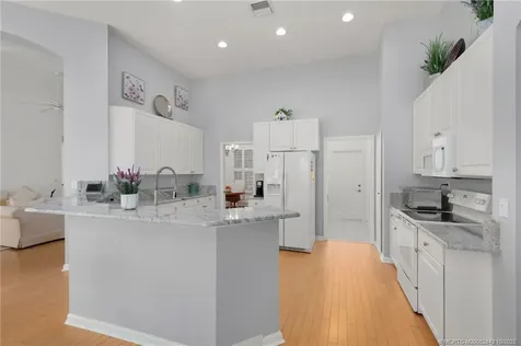 2227 SE Stonehaven Road Port St Lucie FL 34952