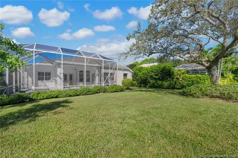 2227 SE Stonehaven Road Port St Lucie FL 34952